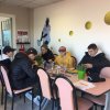 débriefing autour d&#039;un repas