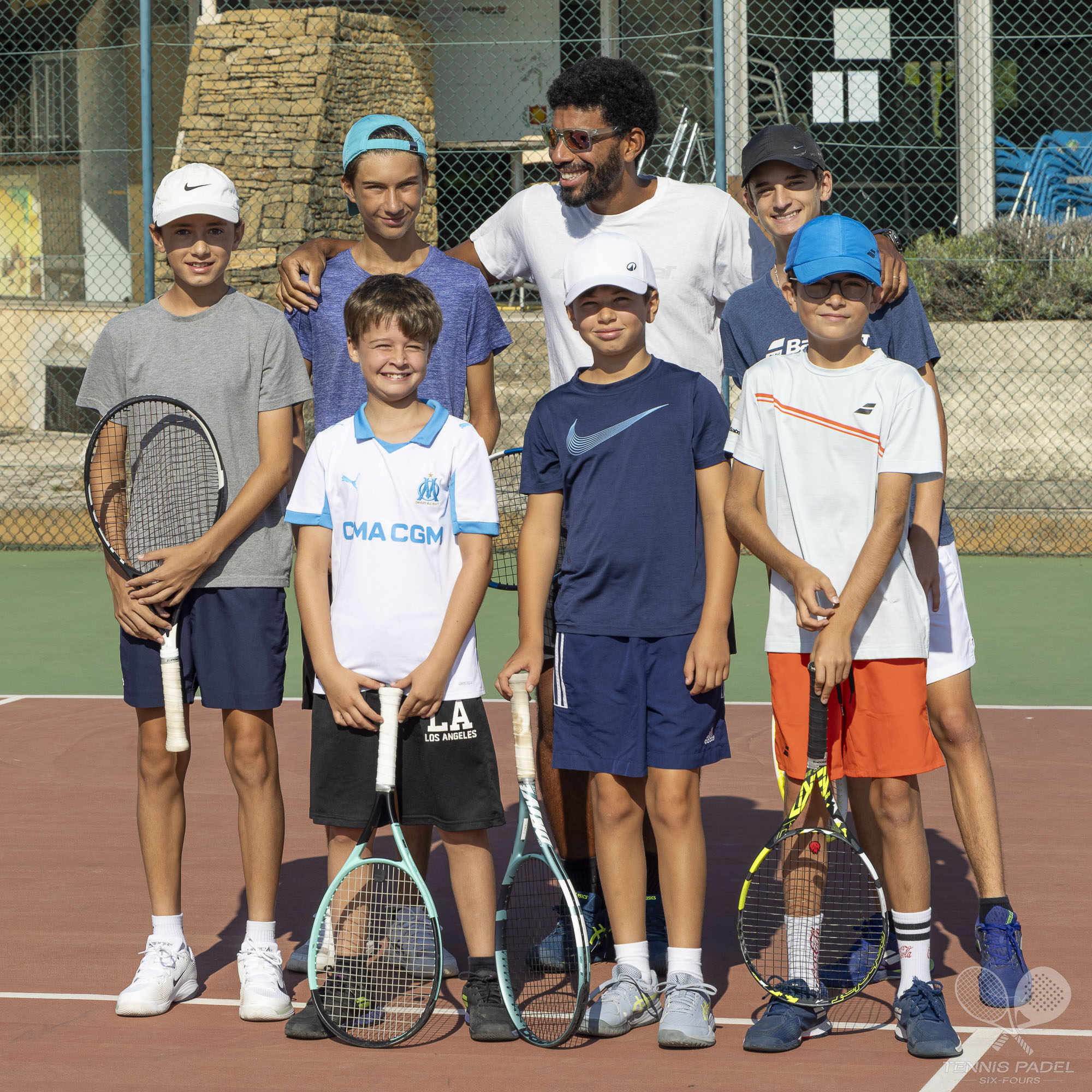 Nos six compétiteurs et leur coach Nathan